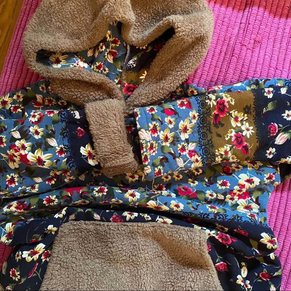 Unique Hoodie ! Full of colors .